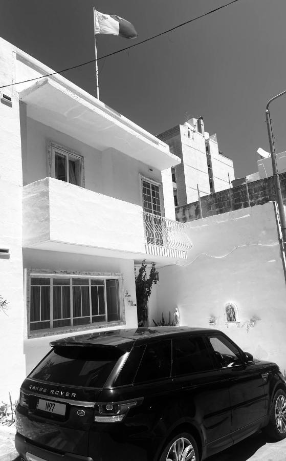 Ave Maria Guest House San Ġiljan Kültér fotó
